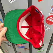 Load image into Gallery viewer, BNWT Gorra San Francisco 49ers 90s Drew Pearson Vintage
