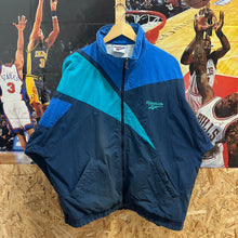 Cargar imagen en el visor de la galería, Chaqueta Reebok Big Logo 90’s Vintage - XL/XXL
