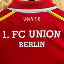 Carica l'immagine nel visualizzatore di Gallery, Camiseta 1.FC Union Berlin 2016-17 Home Macron - L/XL
