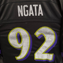 Charger l'image dans la galerie, Camiseta Baltimore Ravens 2010/11 Alternate Haloti Ngata #92 Reebok - M/L
