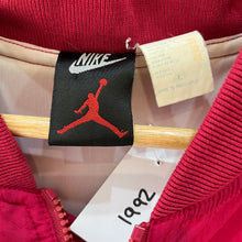 Load image into Gallery viewer, Chaqueta Bomber Colorblock Nike Jordan VII (1992) Vintage - L/XL
