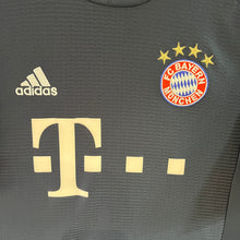 Carregar imagem no visualizador da galeria, Camiseta Bayern Munich 2015-16 Third Costa #11 Adidas - S/M
