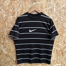 Lade das Bild in den Galerie-Viewer, Camiseta Nike 1997 Vintage - S/M
