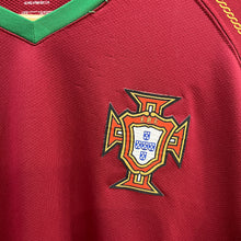 Lade das Bild in den Galerie-Viewer, Camiseta Portugal 2006 Cristiano Ronaldo #17 Nike - M/L
