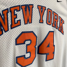 Load image into Gallery viewer, Camiseta New York Knicks Home 2003/04 Antonio McDyess #34 Nike - XXL/3XL
