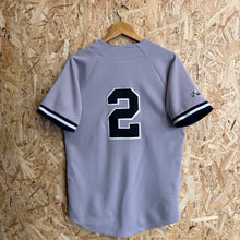 Lade das Bild in den Galerie-Viewer, Beisbolera New York Yankees Derek Jeter #2 Road Early 00s Majestic Vintage- M/L
