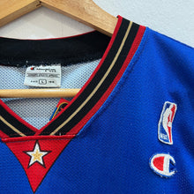 Cargar imagen en el visor de la galería, Camiseta Philadelphia76ers 2000-2003 Alternate Allen Iverson #3 Champion Vintage - L
