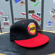 Cargar imagen en el visor de la galería, BNWT Gorra Houston Rockets Early 90s New Era Vintage
