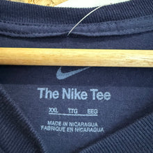 Cargar imagen en el visor de la galería, BNWOT Camiseta Tennessee Titans Y2K Nike - XL/XXL
