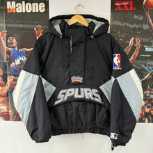 Cargar imagen en el visor de la galería, Pullover San Antonio Spurs 1995 Starter Vintage - XS/S
