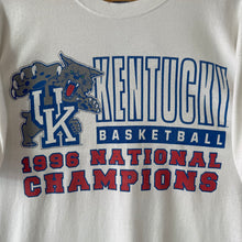 Cargar imagen en el visor de la galería, Camiseta Kentucky Wildcats 1996 Starter Vintage - L/XL
