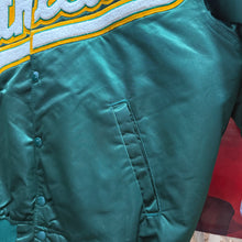 Cargar imagen en el visor de la galería, Chaqueta Bomber Satinada Oakland Athletics Late 80s/Early 90s Starter Vintage - XS/S
