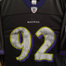 Charger l'image dans la galerie, Camiseta Baltimore Ravens 2010/11 Alternate Haloti Ngata #92 Reebok - M/L
