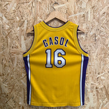 Charger l'image dans la galerie, Camiseta Los Angeles Lakers Home 2008/09 Pau Gasol #16 Champion Vintage - L YOUTH
