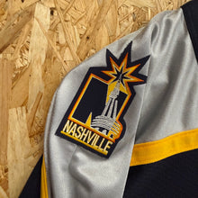 Cargar imagen en el visor de la galería, Camiseta Nashville Predators 2001/02 Road CCM Vintage - L/XL

