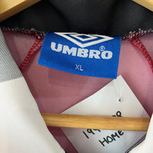 Cargar imagen en el visor de la galería, Camiseta Manchester United 1996-98 Home Umbro Vintage - L/XL
