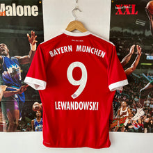 Charger l&#39;image dans la galerie, Camiseta Bayern Munich 2017-18 Home Lewandowski #9 Adidas - XS/S
