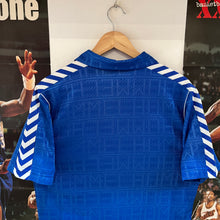 Cargar imagen en el visor de la galería, Camiseta Real Madrid 1988-90 Away Hummel Vintage - M/L
