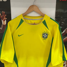 Cargar imagen en el visor de la galería, Camiseta Brasil 2002 Home Nike Vintage - L/XL
