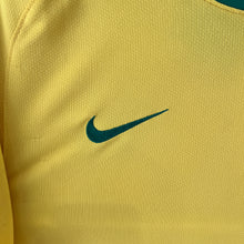 Cargar imagen en el visor de la galería, Camiseta Brasil 2010 Home Nike - L/XL
