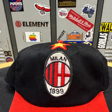 Carregar imagem no visualizador da galeria, Gorra Lotto AC Milan Early 90s Vintage
