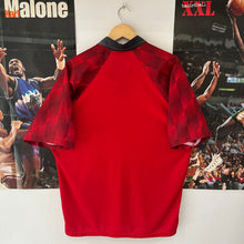 Cargar imagen en el visor de la galería, Camiseta Manchester United 1996-98 Home Umbro Vintage - L/XL
