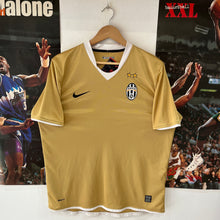 Cargar imagen en el visor de la galería, Camiseta Juventus 2008-09 Away Nike - M/L
