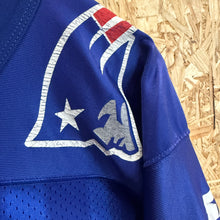 Cargar imagen en el visor de la galería, Camiseta New England Patriots 1998 Home Drew Bledsoe #11 Starter Vintage - S/M
