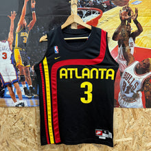 Cargar imagen en el visor de la galería, Camiseta Atlanta Hawks Rewind’74 2003 Shareef Abdur-Rahim #3 Nike Vintage - S/M
