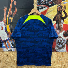 Cargar imagen en el visor de la galería, Camiseta Pre-Match Tottenham 2022-23 Nike - M/L

