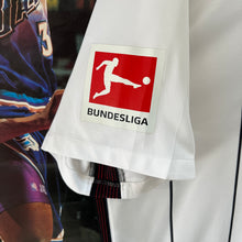 Cargar imagen en el visor de la galería, Camiseta Eintratch Frankfurt 2017-18 Home Prince #17 Nike - XL/XXL
