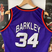 Cargar imagen en el visor de la galería, Camiseta Phoenix Suns 1992-93 Road Charles Barkley #34 Champion Vintage - S/M
