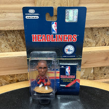 Lade das Bild in den Galerie-Viewer, BNIB Figura Jerry Stackhouse Philadelphia 76ers 1996 Headliners Vintage
