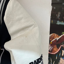 Load image into Gallery viewer, Chaqueta Bomber Varsity Oakland Raiders Team Apparel Y2K - M/L

