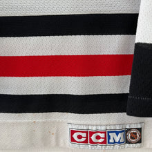 Cargar imagen en el visor de la galería, Camiseta Chicago Blackhawks Home CCM Vintage 90’s - XS/S
