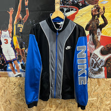 Cargar imagen en el visor de la galería, Chaqueta Nike Mid 90’s Vintage - L/XL
