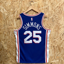 Carregar imagem no visualizador da galeria, Camiseta Philadelphia 76ers Road 2020/21 Ben Simmons #25 Nike - M/L
