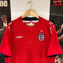 Cargar imagen en el visor de la galería, Camiseta Inglaterra 2004 Away Umbro Vintage - L/XL
