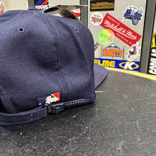 Carregar imagem no visualizador da galeria, BNWT Gorra Boston Red Sox Early 90s AMCAP Vintage
