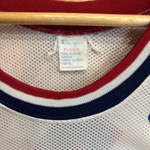 Carica l'immagine nel visualizzatore di Gallery, Camiseta USA Basketball 1992 Home Magic Johnson #15 Champion Vintage - L/XL
