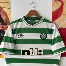 Load image into Gallery viewer, Camiseta Celtic FC 1999-01 Home Umbro Vintage - L/XL
