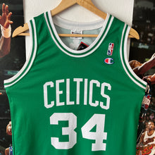 Cargar imagen en el visor de la galería, Camiseta Boston Celtics 20004-08 Road Paul Pierce #33 Champion Vintage - XS/S
