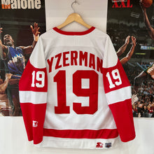 Cargar imagen en el visor de la galería, Camiseta Detroit Red Wings Road Steve Yzernan #19 Starter Vintage Late 90’s - L/XL
