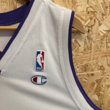 Load image into Gallery viewer, Camiseta Los Angeles Lakers Alternate 2008/09 Pau Gasol #16 Champion - L/XL
