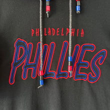 Cargar imagen en el visor de la galería, Camiseta con capucha Philadelphia Phillies 90s Starter Vintage - M/L
