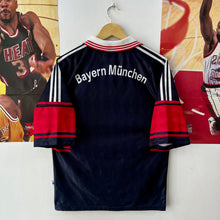 Load image into Gallery viewer, Camiseta Bayern Munich 1998-99 Home Adidas Vintage - S/M
