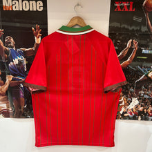 Carregar imagem no visualizador da galeria, Camiseta Gales 1994 Home Umbro - L/XL
