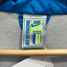 Cargar imagen en el visor de la galería, Chaqueta Nike International Late 80’s/ Early 90’s Vintage - S/M
