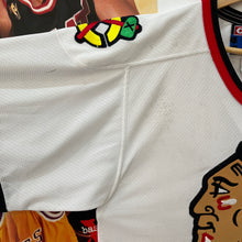 Cargar imagen en el visor de la galería, Camiseta Chicago Blackhawks Home CCM Vintage 90’s - XS/S
