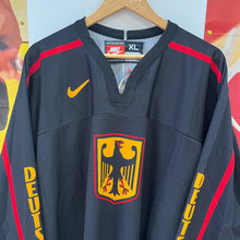 Cargar imagen en el visor de la galería, BNWOT Camiseta Hockey Alemania 1997 Away Nike Vintage - XL/XXL
